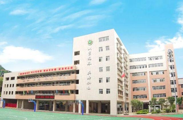 ag真人平台官方广州市贸易职业高级中学： 服装设计与工艺专业介绍(图1)